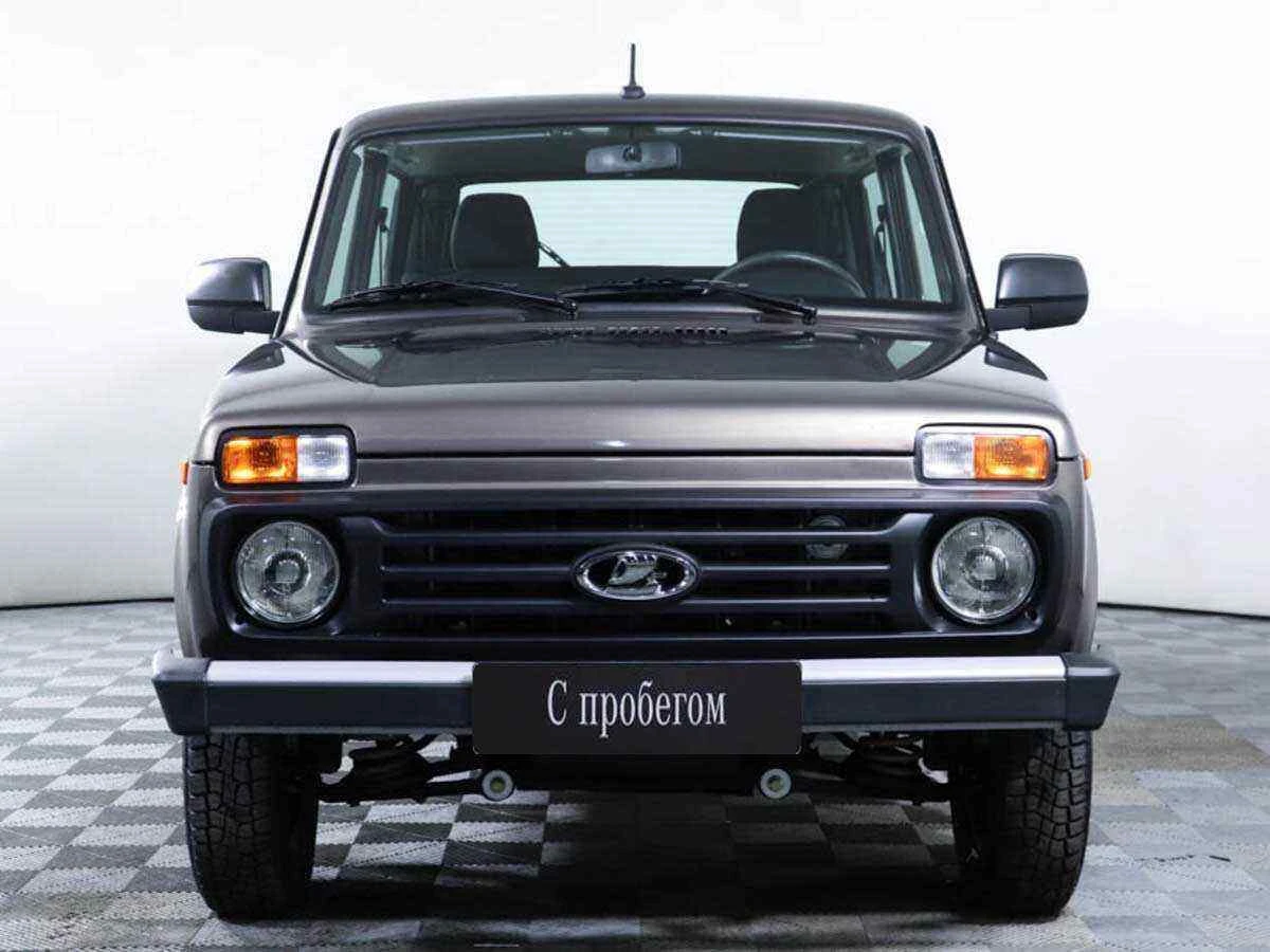 LADA Niva Legend, Коричневый, 2022, Механическая, 83 л.с., цена от 446 000 руб.