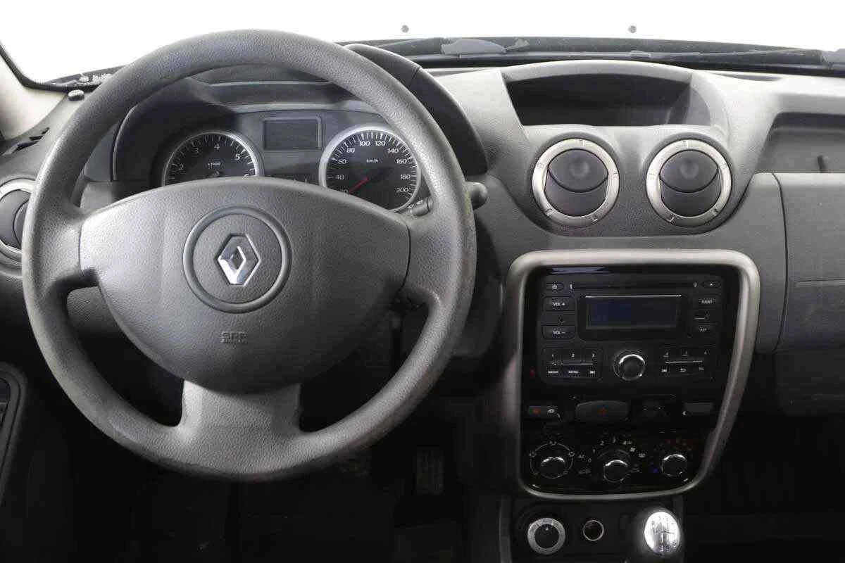 Renault Duster, Черный, 2014, Механическая, 102 л.с., цена от 639 000 руб.