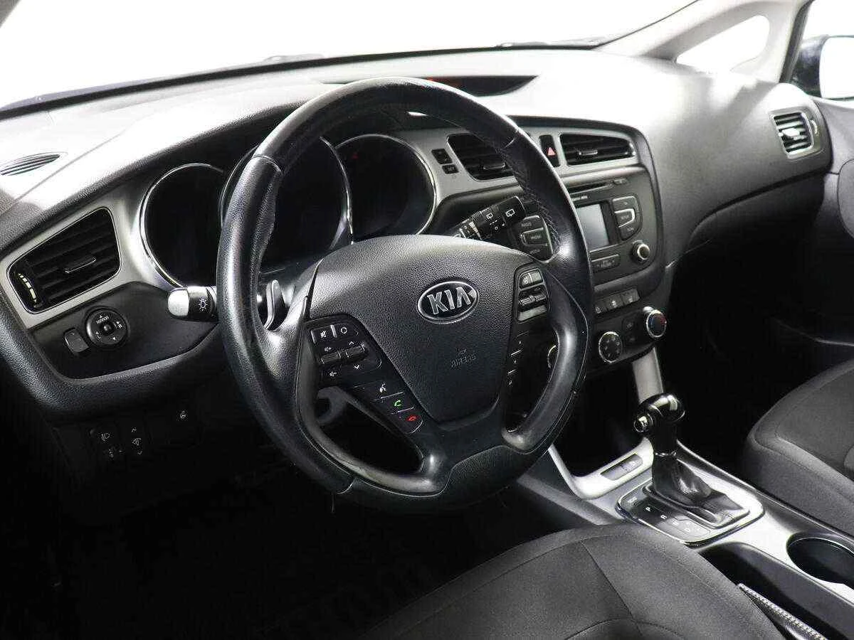 KIA Ceed, Серый, 2013, Автоматическая, 130 л.с., цена от 550 000 руб.