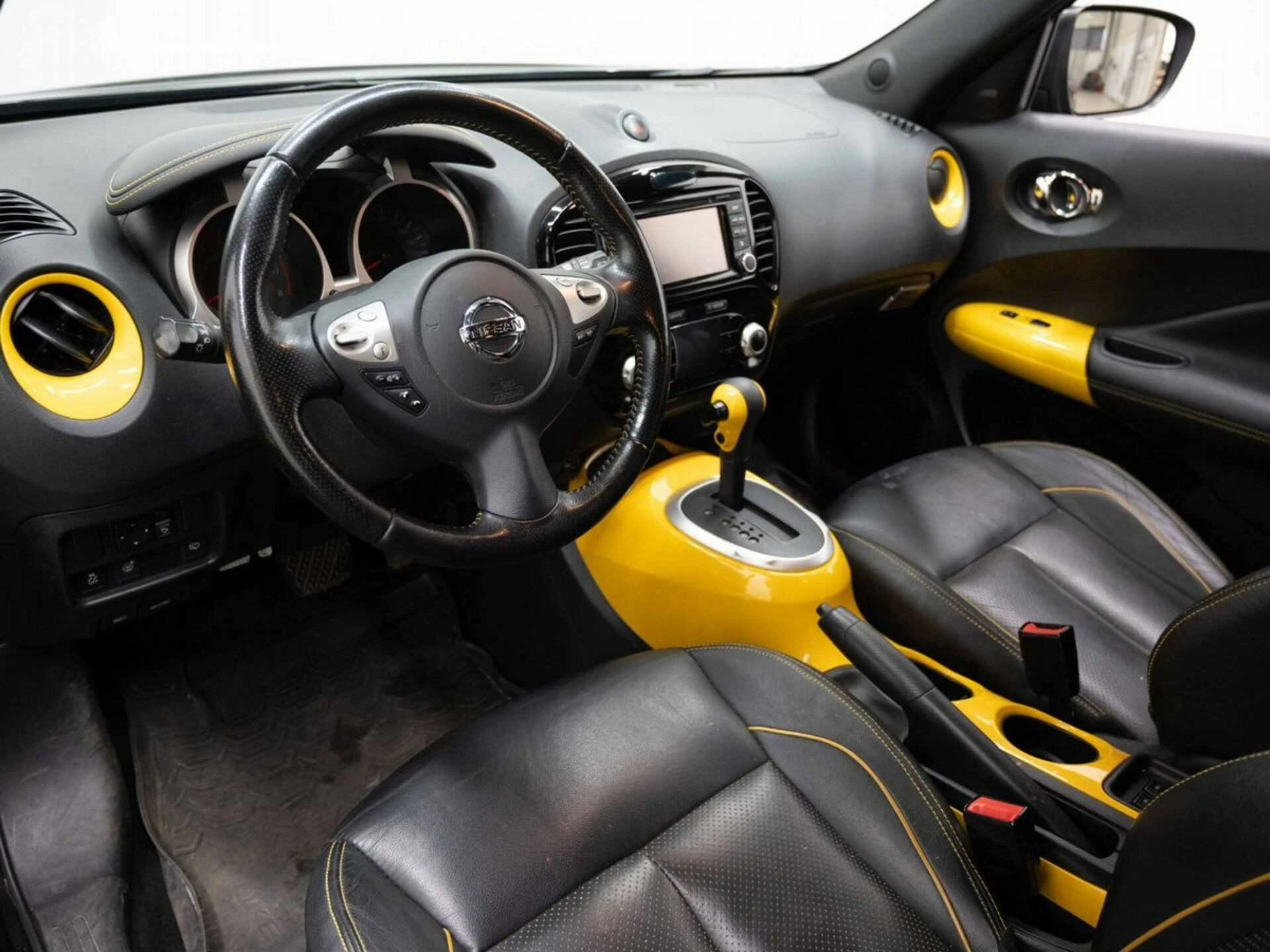 NISSAN JUKE, Черный, 2017, Вариатор, 117 л.с., цена от 992 000 руб.