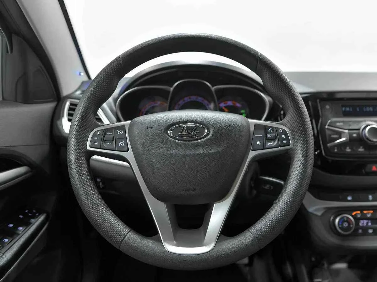 LADA Vesta SW Cross, Серый, 2018, Механическая, 122 л.с., цена от 724 000 руб.