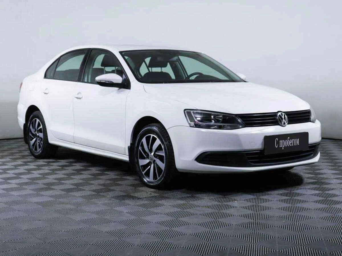 Volkswagen Jetta, Белый, 2013, Робот, 122 л.с., цена от 520 000 руб.
