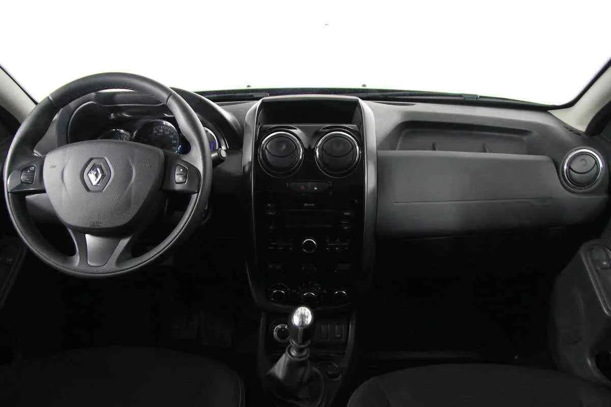 Renault Duster, Черный, 2018, Механическая, 109 л.с., цена от 1 141 000 руб.