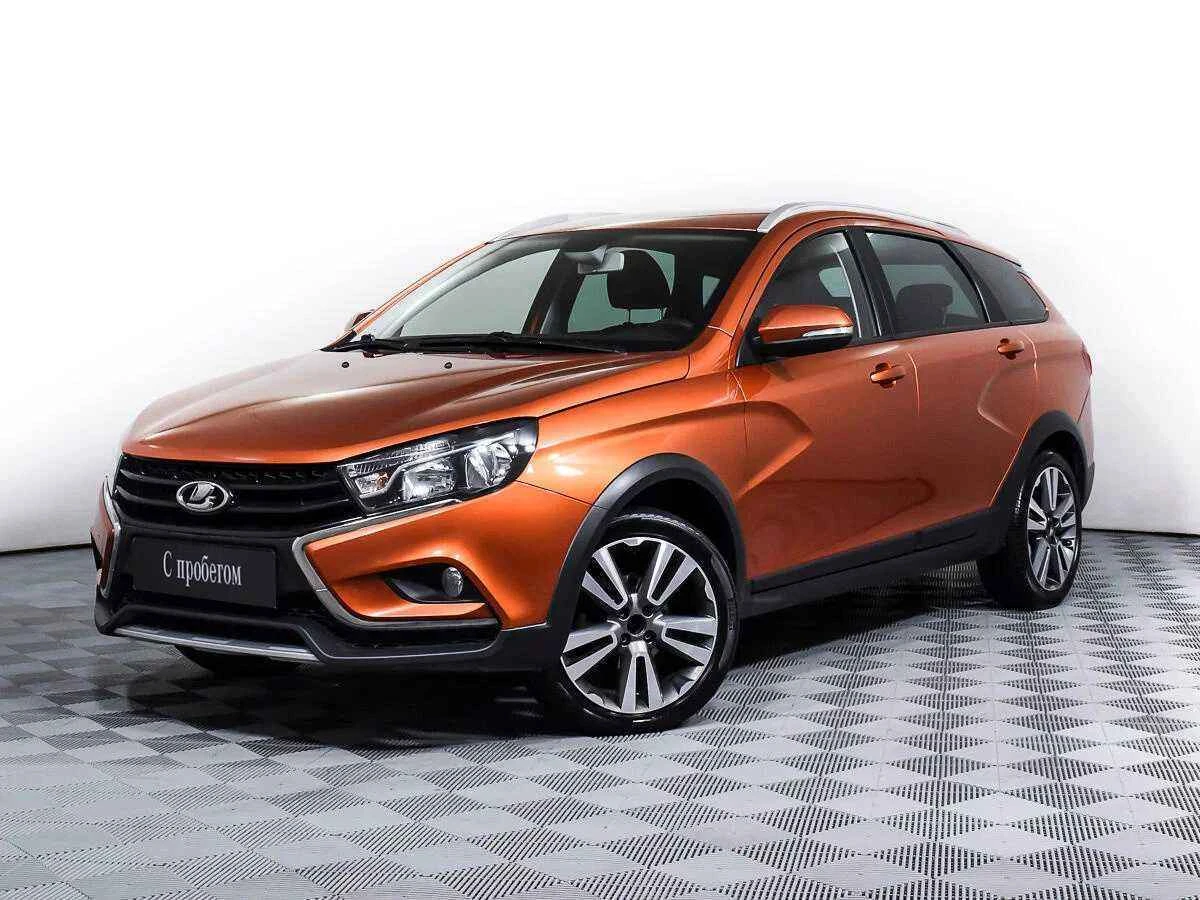 LADA Vesta SW Cross, Оранжевый, 2018, Робот, 122 л.с., цена от 681 000 руб.