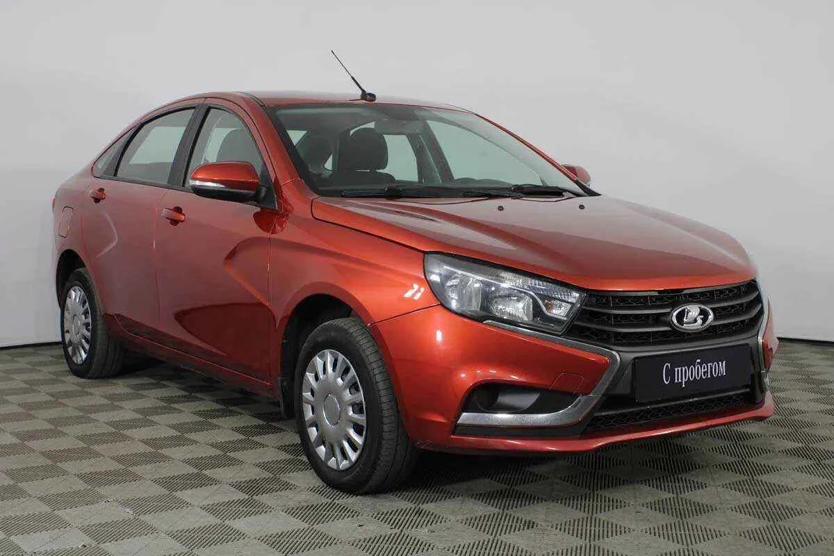LADA Vesta, Красный, 2019, Механическая, 106 л.с., цена от 461 000 руб.