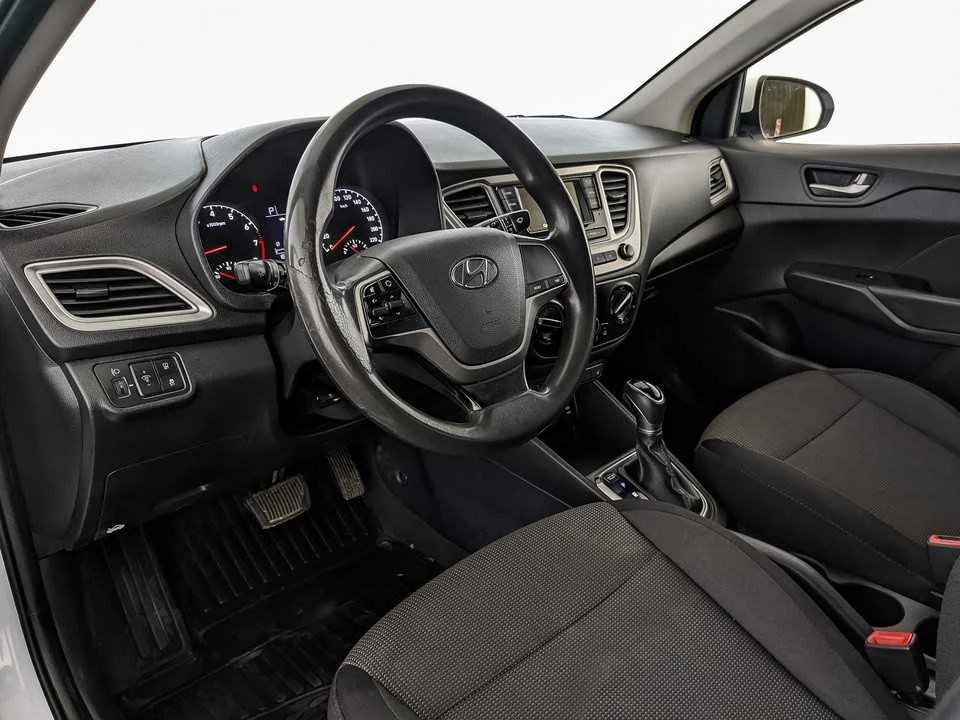 HYUNDAI SOLARIS, Белый, 2019, Автоматическая, 99 л.с., цена от 800 000 руб.