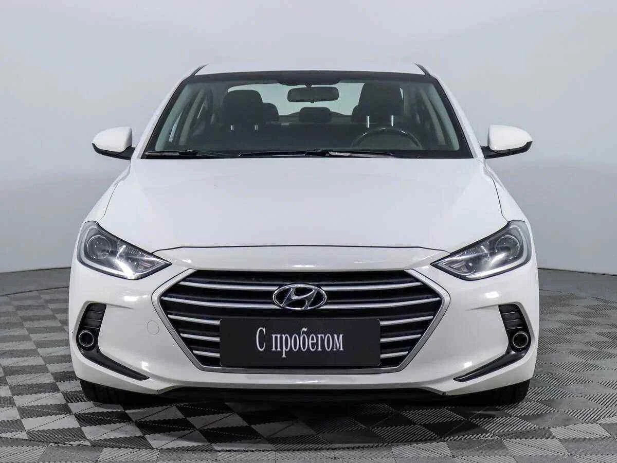 Hyundai Elantra, Белый, 2018, Автоматическая, 128 л.с., цена от 907 000 руб.