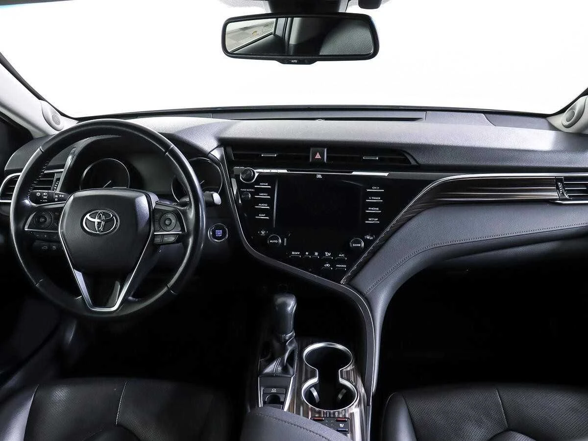 TOYOTA CAMRY, Белый, 2018, Автоматическая, 181 л.с., цена от 2 016 000 руб.