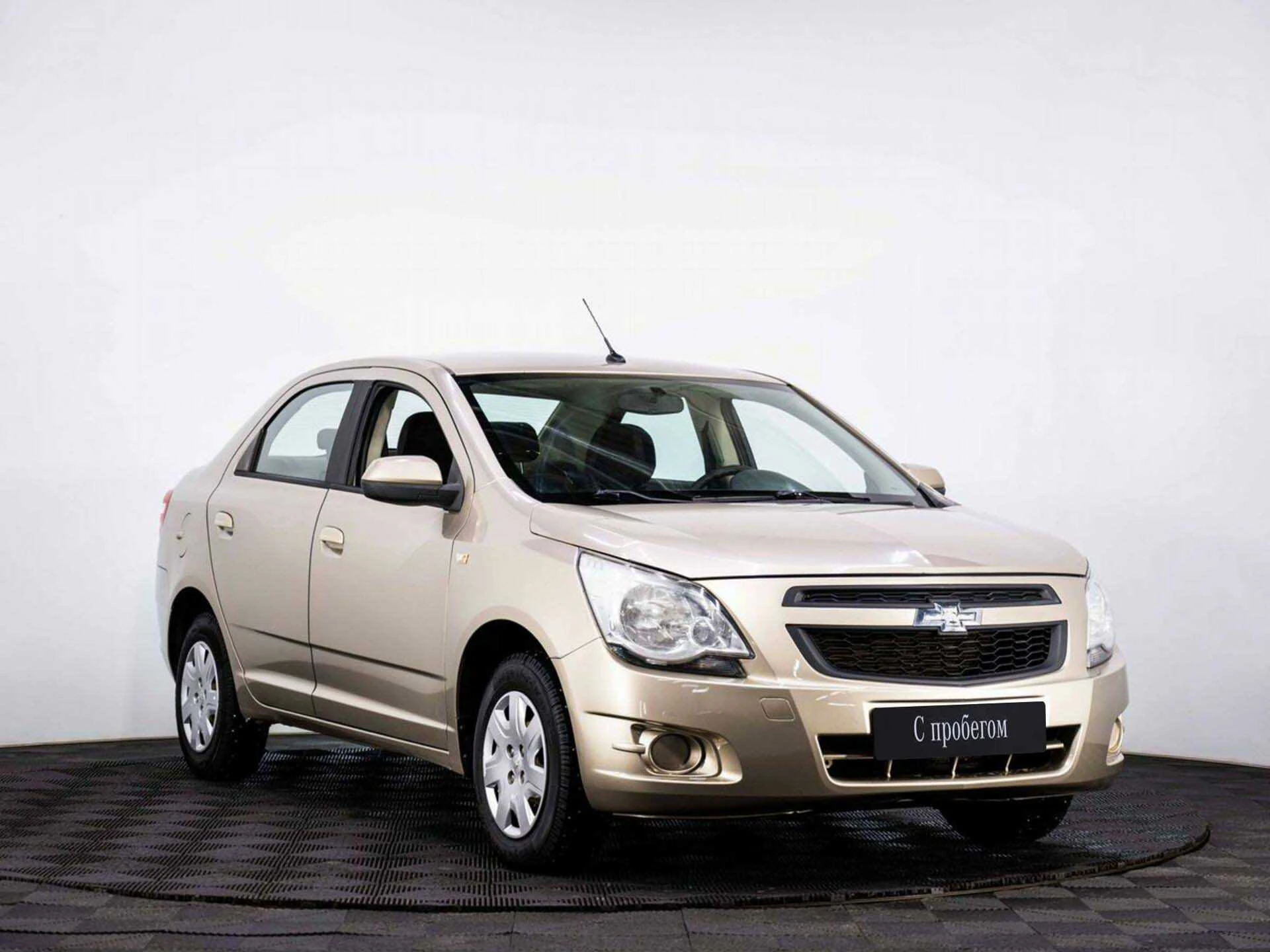 CHEVROLET COBALT, Золотой, 2013, Механическая, 105 л.с., цена от 358 400 руб.