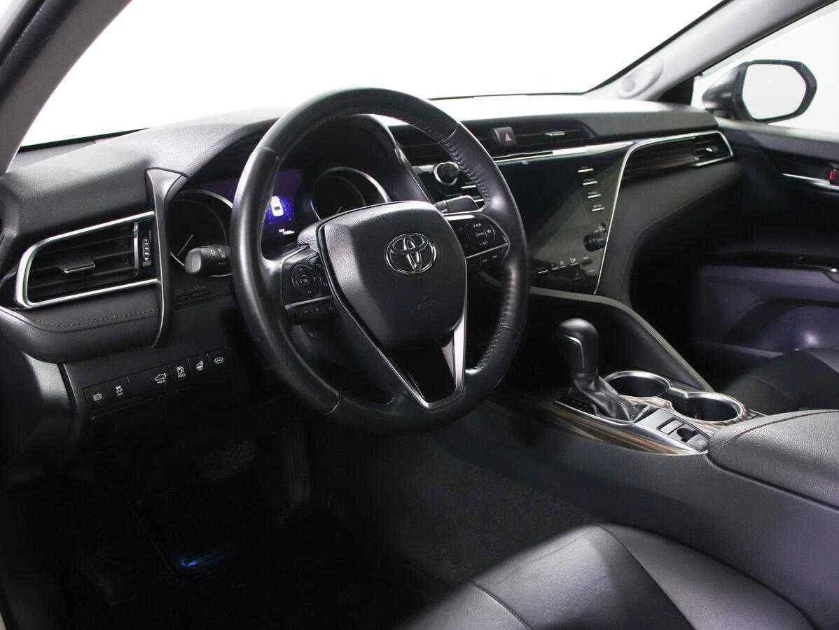 Toyota Camry, Белый, 2017, Автоматическая, 203 л.с., цена от 1 469 000 руб.