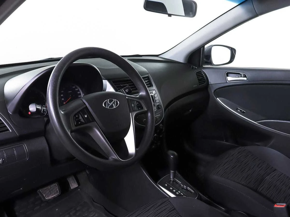 HYUNDAI SOLARIS, Коричневый, 2015, Автоматическая, 107 л.с., цена от 624 000 руб.