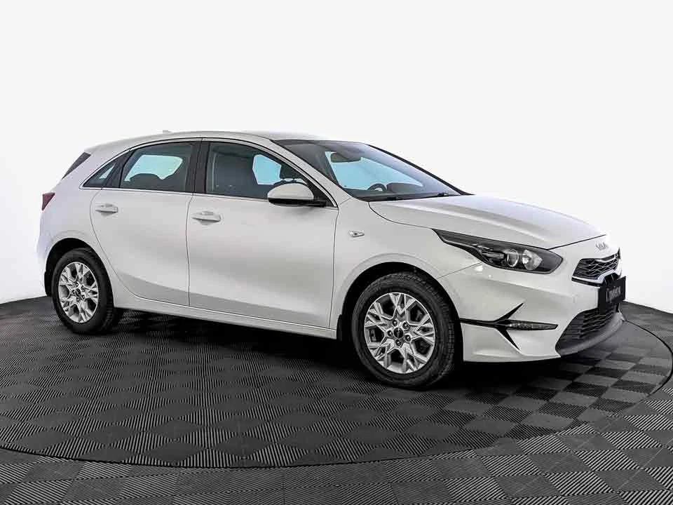 KIA CEED, Белый, 2022, Автоматическая, 128 л.с., цена от 1 624 000 руб.