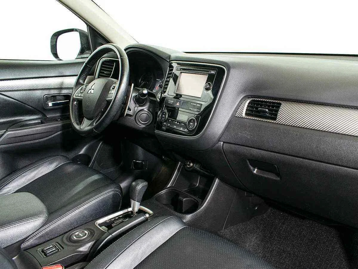 Mitsubishi Outlander, Белый, 2012, Вариатор, 167 л.с., цена от 874 000 руб.