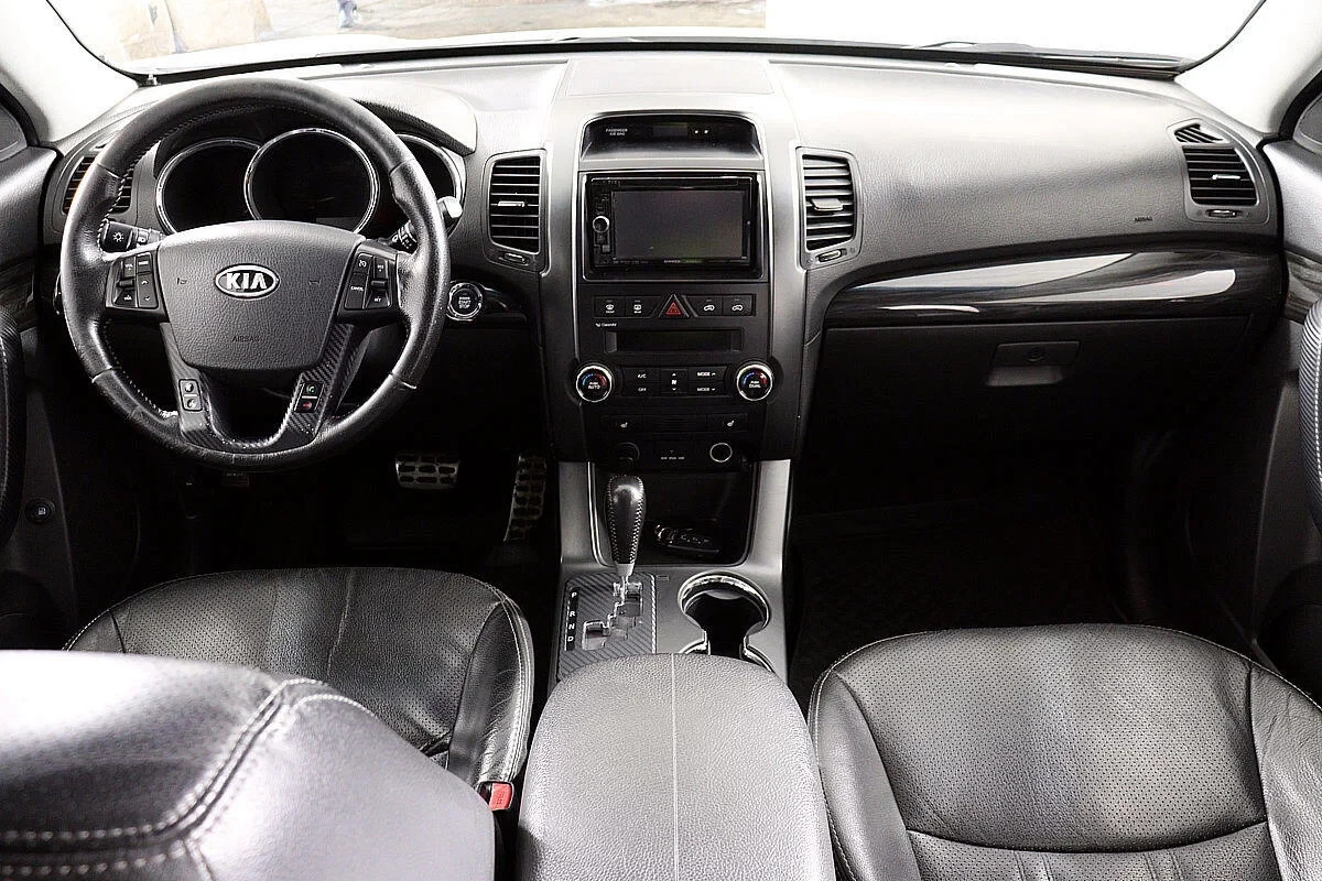 KIA Sorento, Белый, 2010, Автоматическая, 197 л.с., цена от 670 000 руб.
