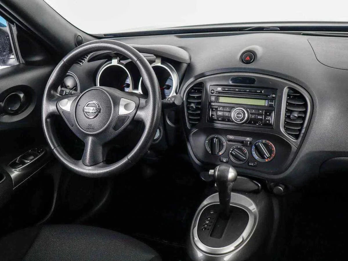 Nissan Juke, Коричневый, 2013, Вариатор, 117 л.с., цена от 863 000 руб.