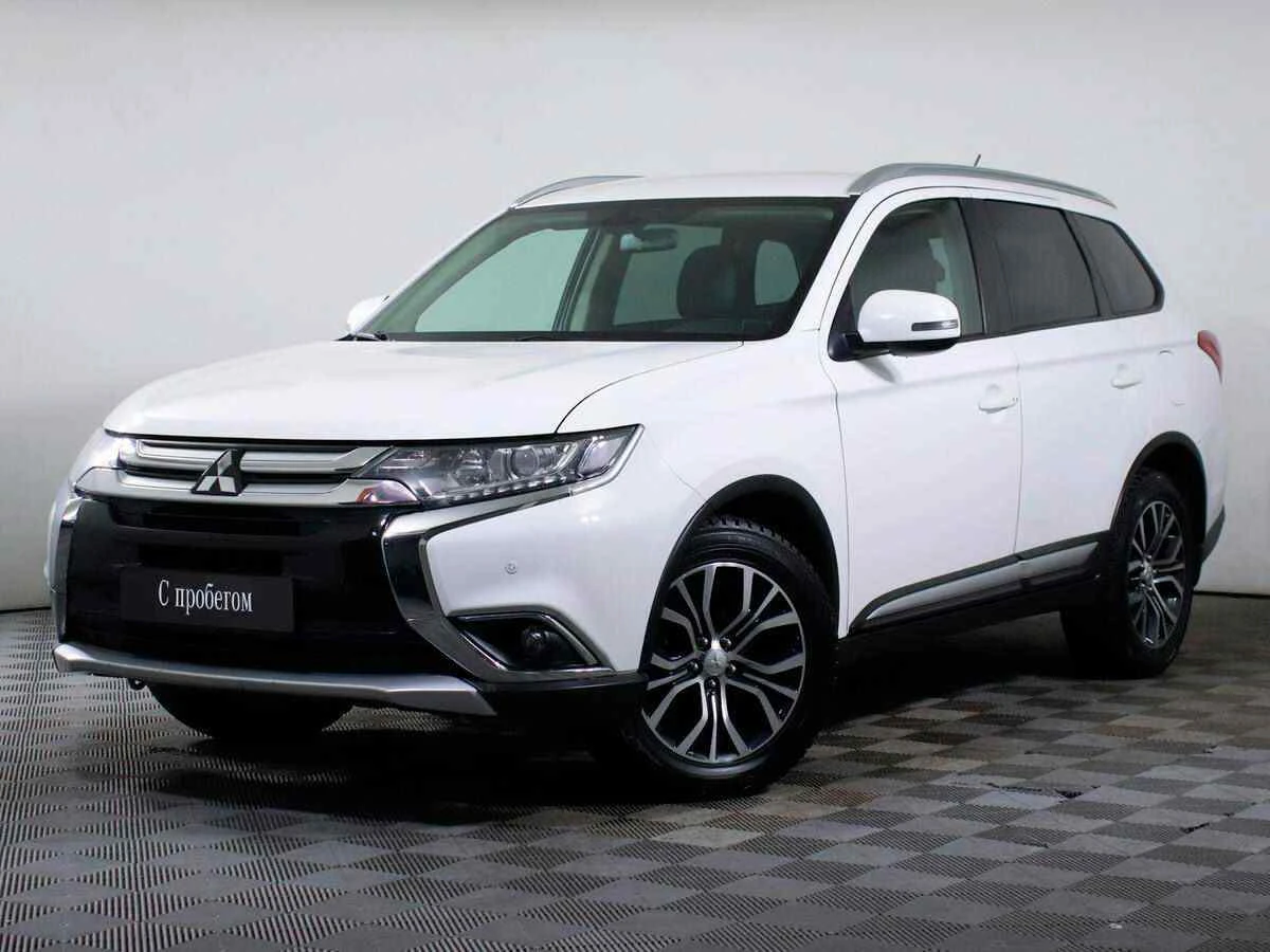 Mitsubishi Outlander, Белый, 2017, Автоматическая, 167 л.с., цена от 1 289 000 руб.