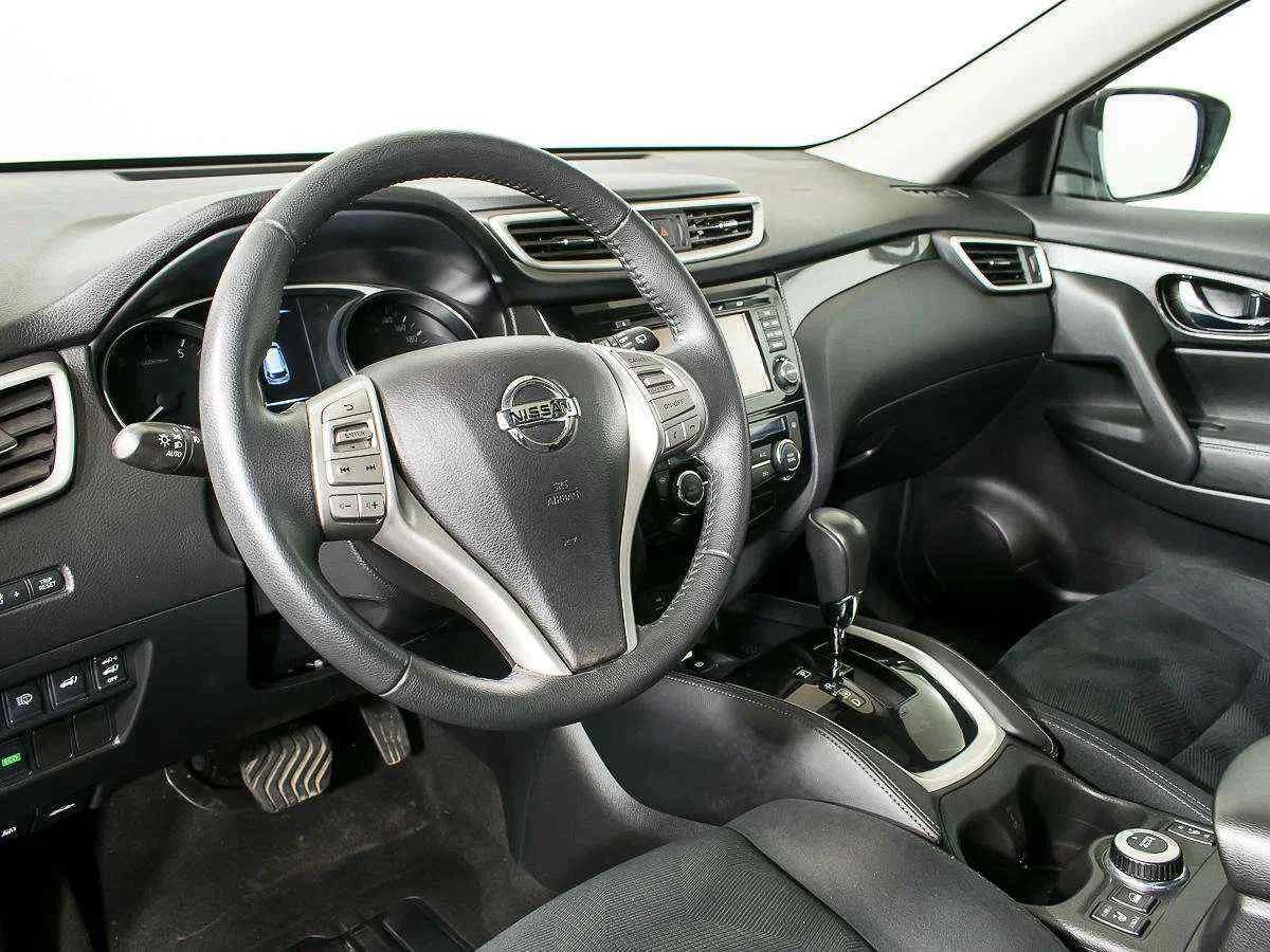 Nissan X-Trail, Серебряный, 2015, Вариатор, 171 л.с., цена от 1 187 000 руб.