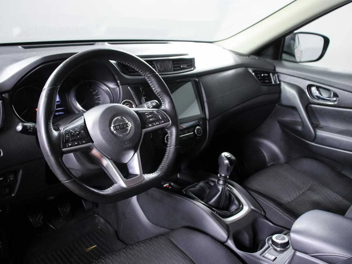 NISSAN X-TRAIL, Оранжевый, 2018, Механическая, 130 л.с., цена от 1 440 000 руб.