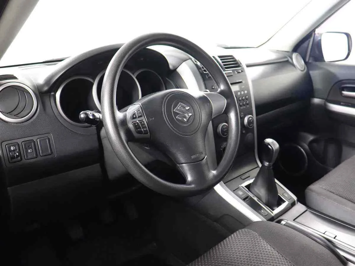 Suzuki Grand Vitara, Серый, 2011, Механическая, 140 л.с., цена от 535 000 руб.