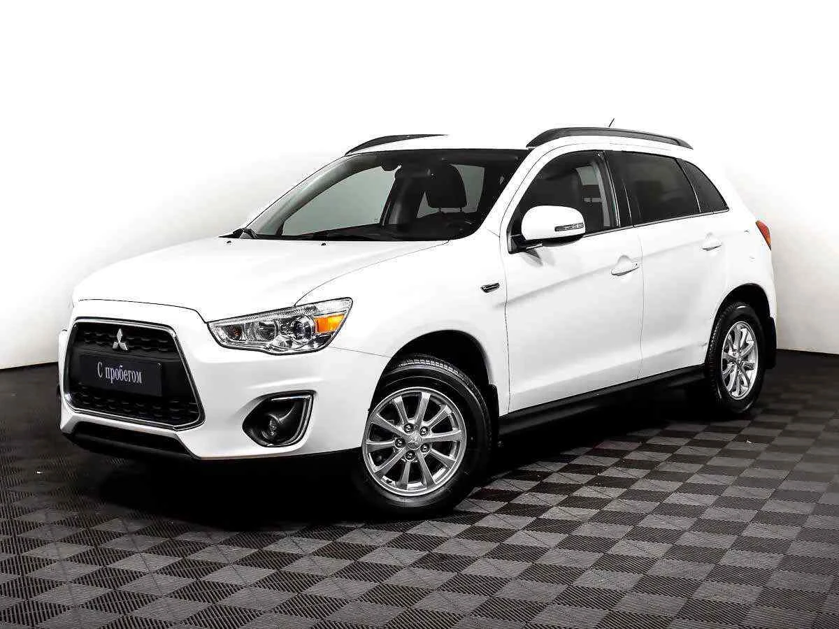 Mitsubishi ASX, Белый, 2013, Вариатор, 140 л.с., цена от 660 000 руб.
