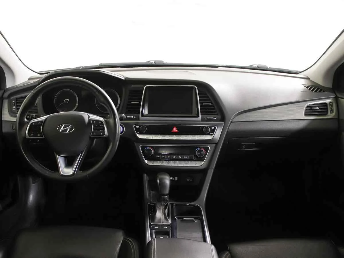 Hyundai Sonata, Белый, 2017, Автоматическая, 188 л.с., цена от 1 078 000 руб.