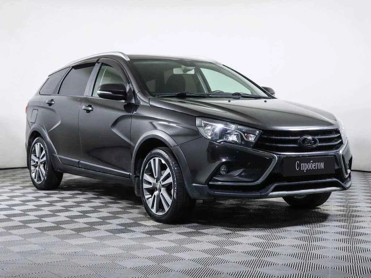 LADA Vesta SW Cross, Черный, 2017, Механическая, 122 л.с., цена от 557 000 руб.