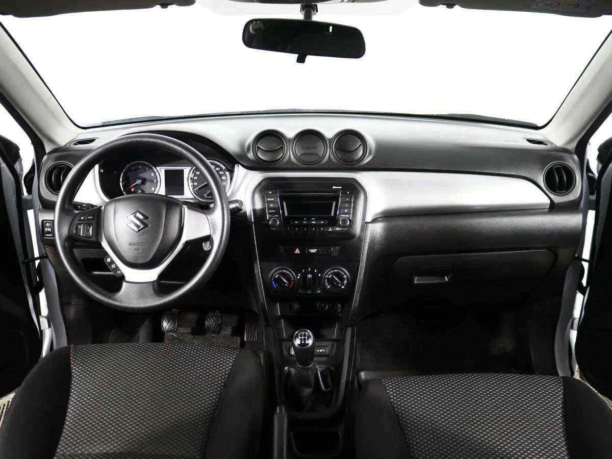 Suzuki Vitara, Белый, 2017, Механическая, 117 л.с., цена от 1 105 000 руб.
