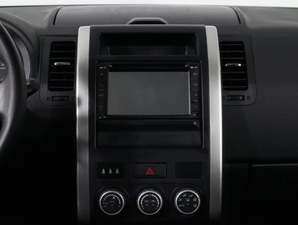 Nissan X-Trail, Серебряный, 2013, Вариатор, 141 л.с., цена от 1 014 000 руб.