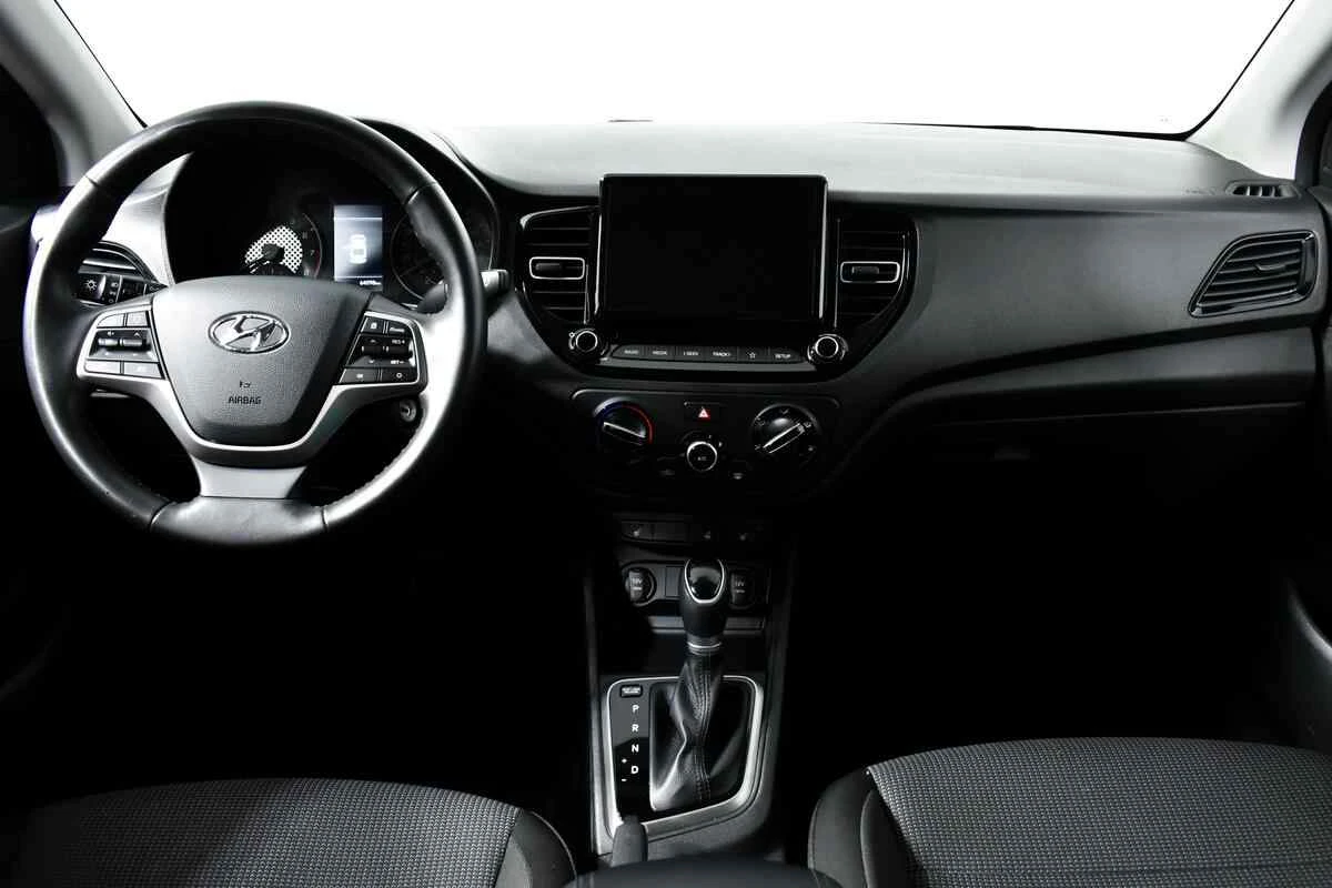 Hyundai Solaris, Черный, 2020, Автоматическая, 123 л.с., цена от 855 000 руб.