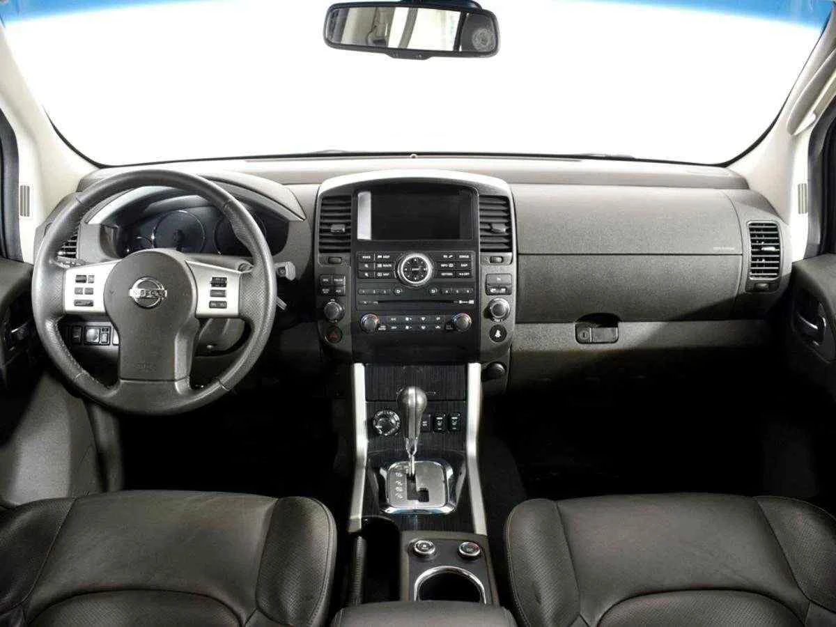 Nissan Pathfinder, Серый, 2012, Автоматическая, 190 л.с., цена от 1 156 000 руб.