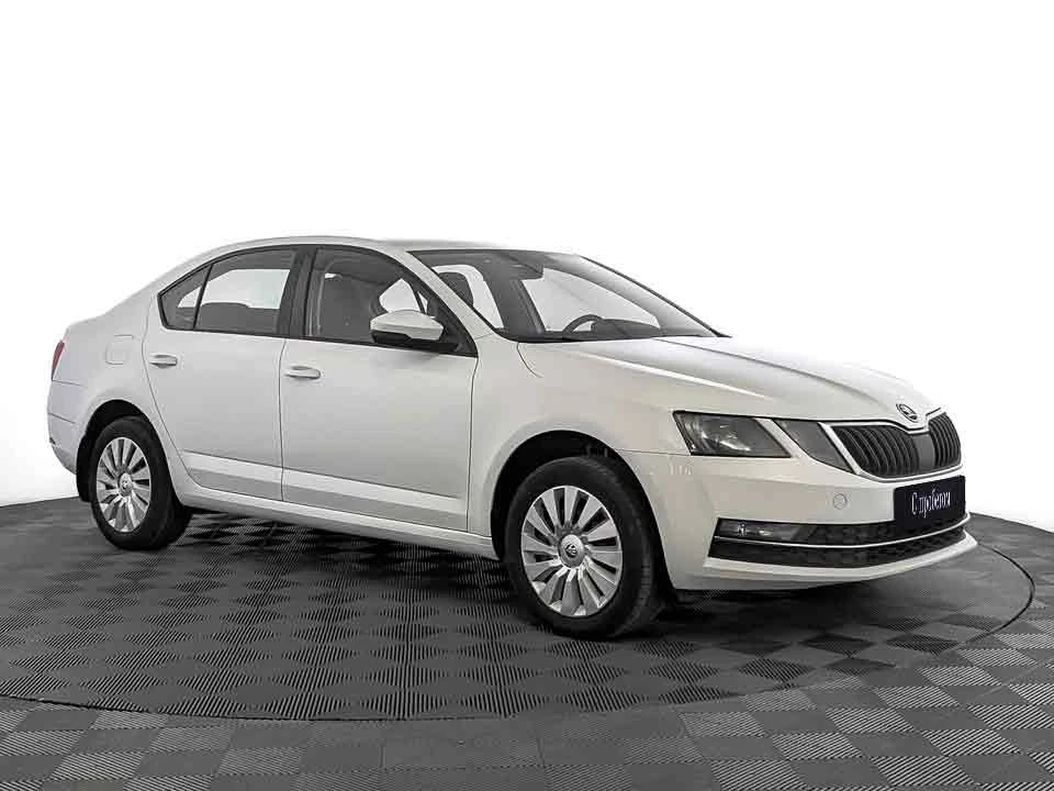 SKODA OCTAVIA, Белый, 2018, Автоматическая, 110 л.с., цена от 995 200 руб.