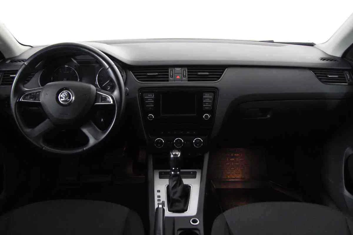 Skoda Octavia, Белый, 2014, Робот, 180 л.с., цена от 572 000 руб.