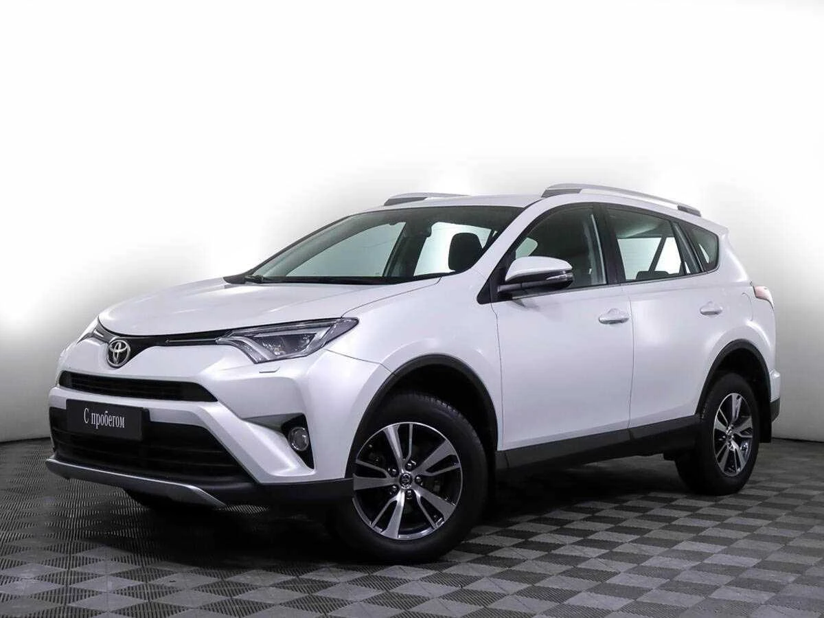 TOYOTA RAV4, Белый, 2018, Вариатор, 146 л.с., цена от 1 360 000 руб.