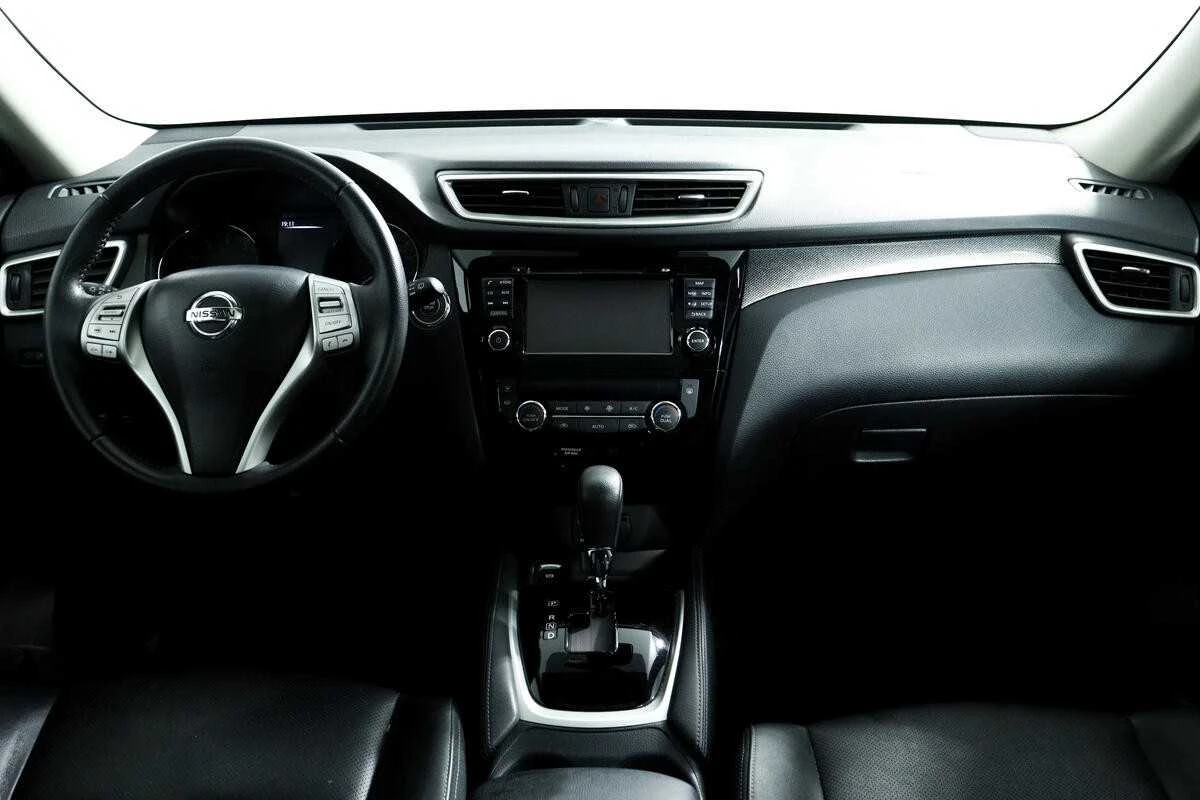 NISSAN X-TRAIL, Серебряный, 2017, Вариатор, 171 л.с., цена от 1 328 000 руб.