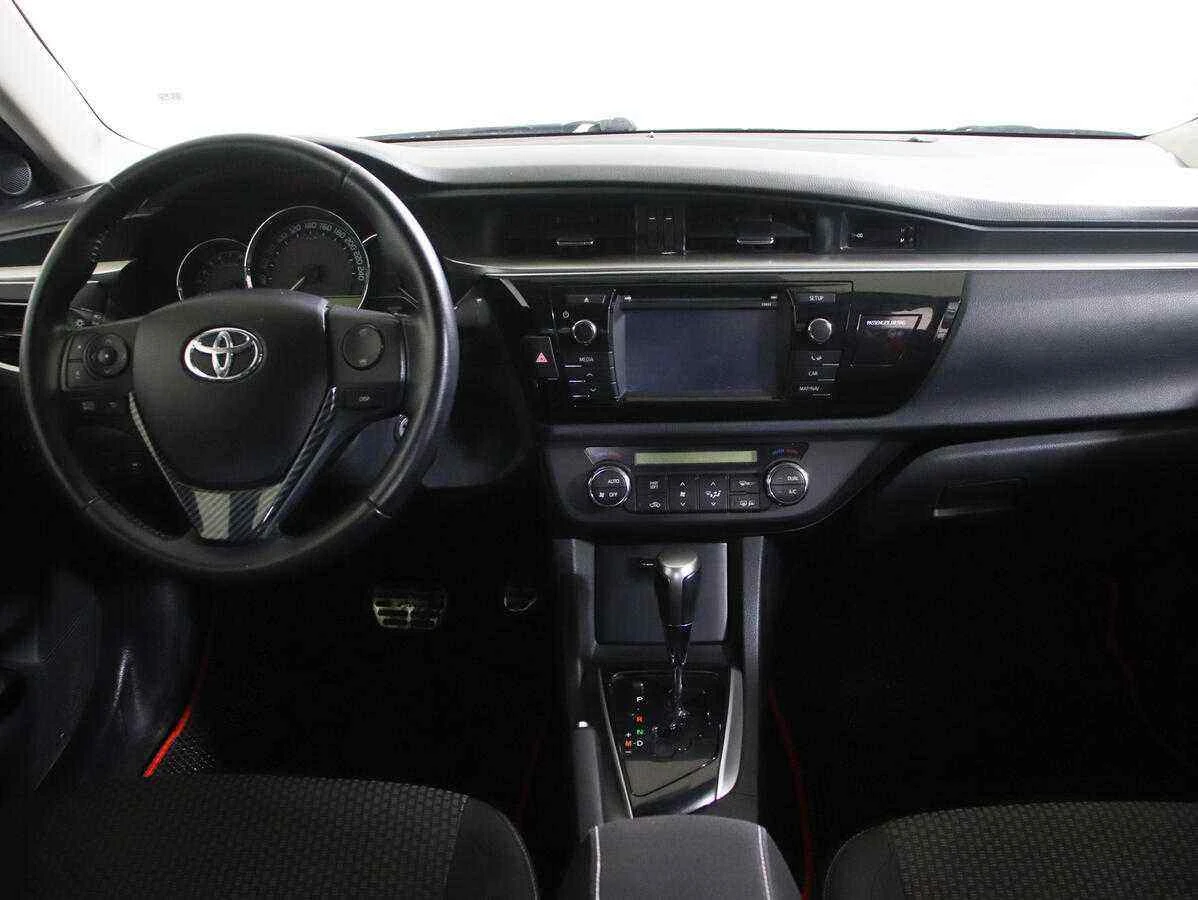 Toyota Corolla, Белый, 2013, Автоматическая, 122 л.с., цена от 599 000 руб.