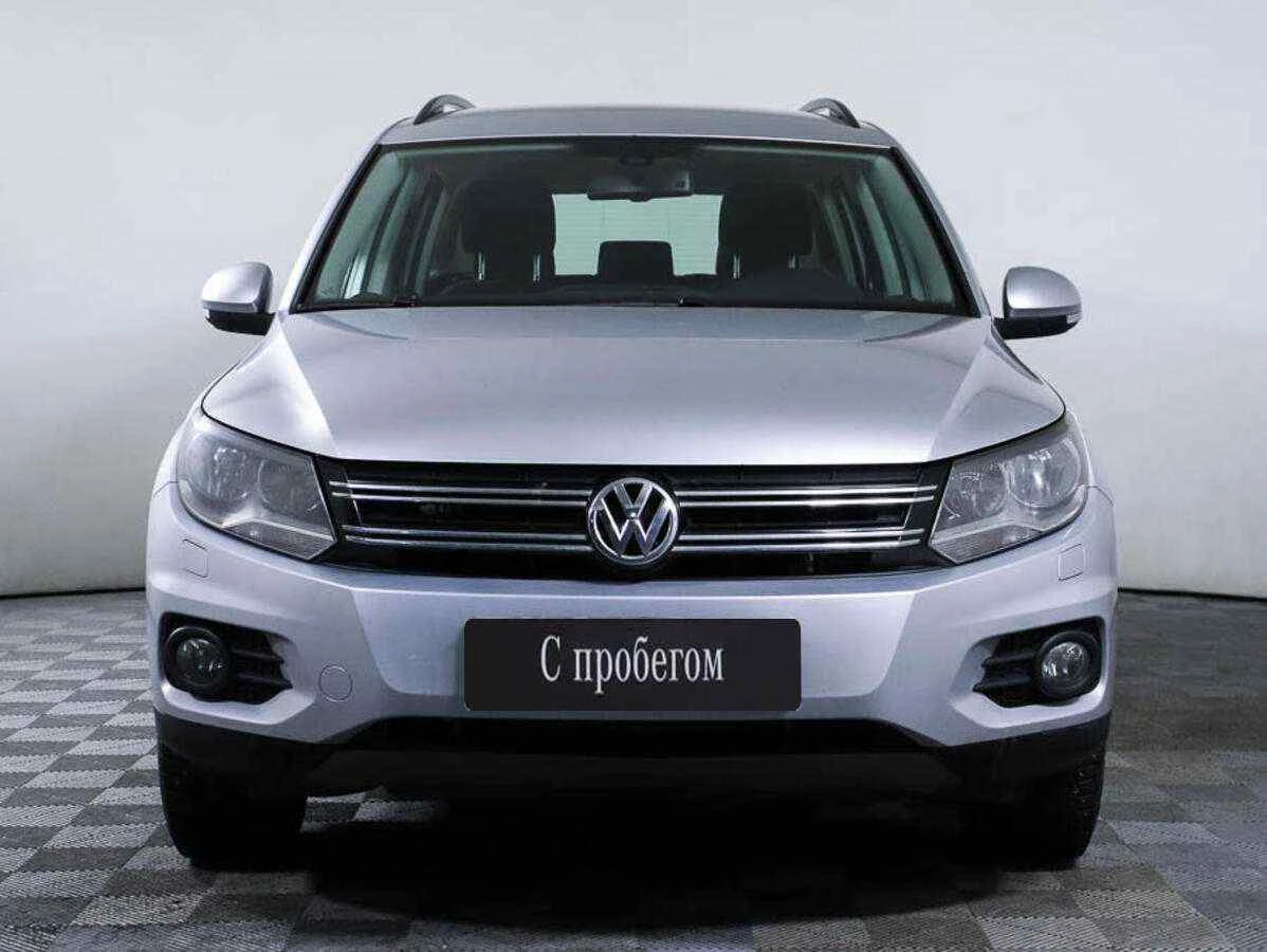 Volkswagen Tiguan, Серебряный, 2012, Автоматическая, 140 л.с., цена от 699 000 руб.