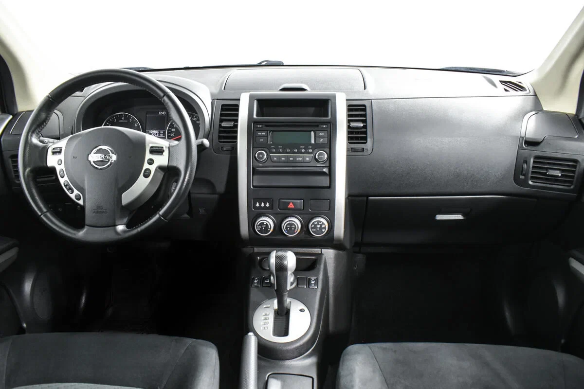 Nissan X-Trail, Серый, 2013, Вариатор, 141 л.с., цена от 850 000 руб.