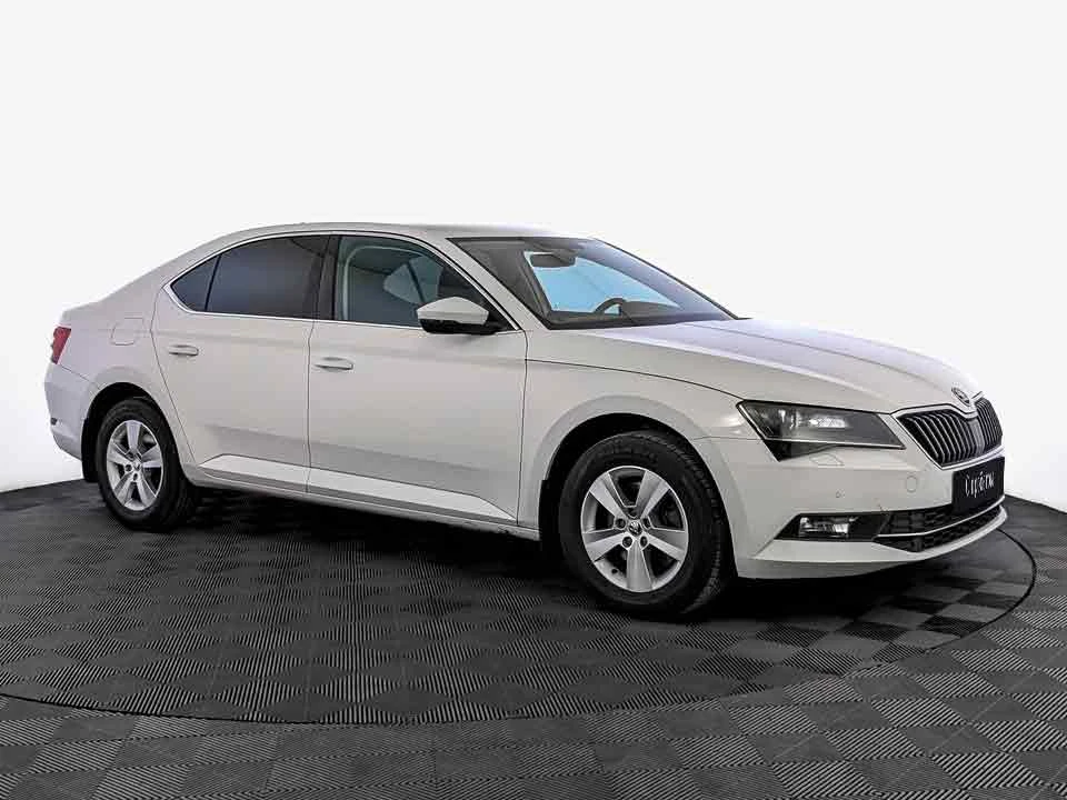 SKODA SUPERB, Белый, 2019, Робот, 150 л.с., цена от 1 507 200 руб.