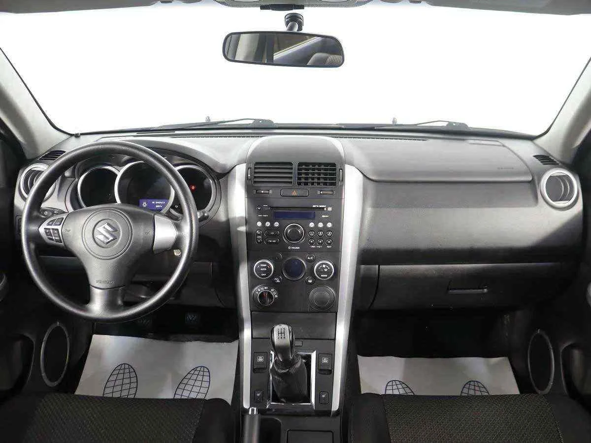 Suzuki Grand Vitara, Черный, 2011, Механическая, 140 л.с., цена от 730 000 руб.