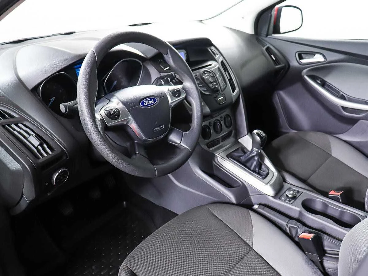 FORD FOCUS, Красный, 2011, Механическая, 105 л.с., цена от 704 000 руб.
