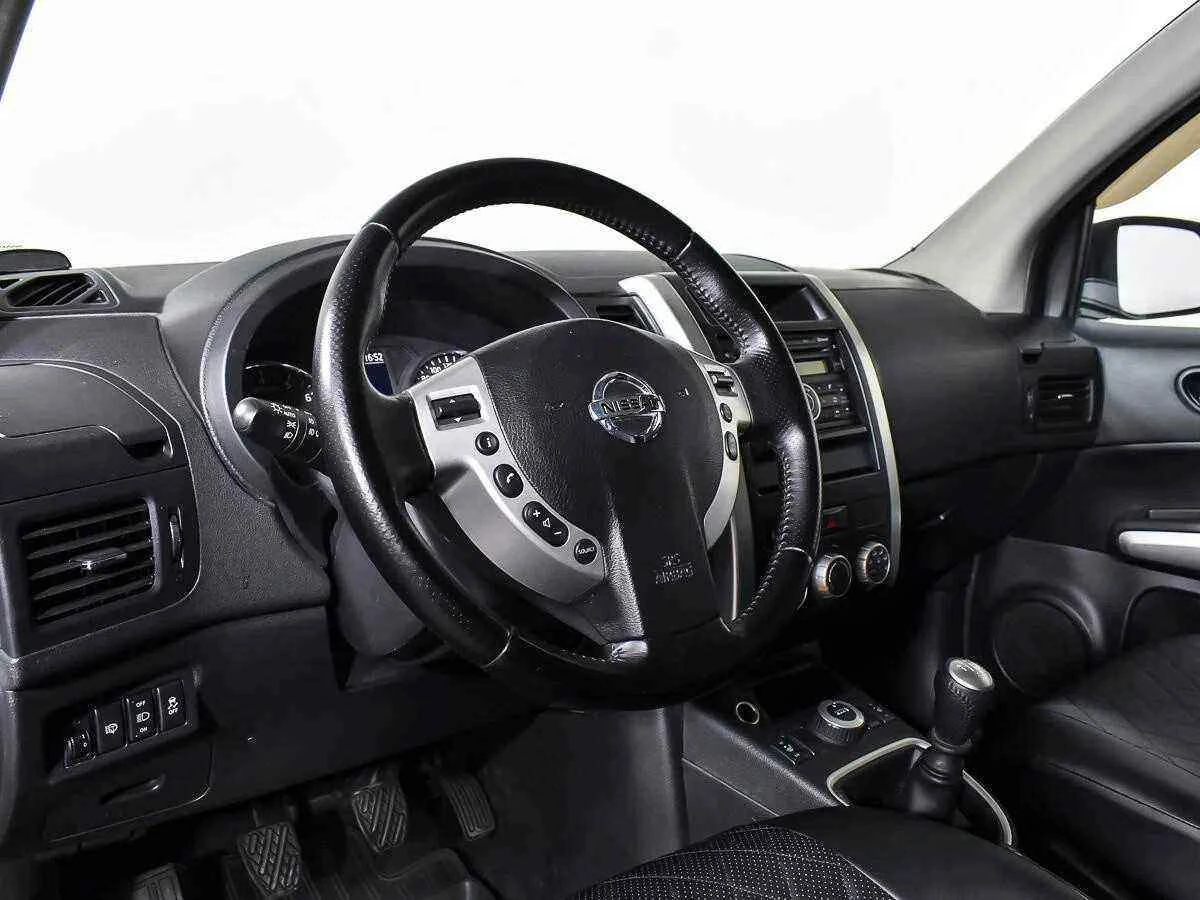 Nissan X-Trail, Черный, 2011, Механическая, 141 л.с., цена от 727 600 руб.