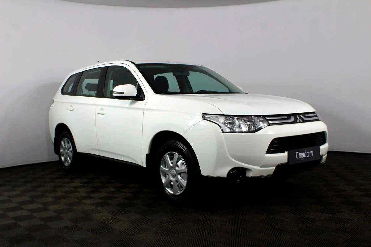 Mitsubishi Outlander, Белый, 2012, Вариатор, 146 л.с., цена от 803 000 руб.