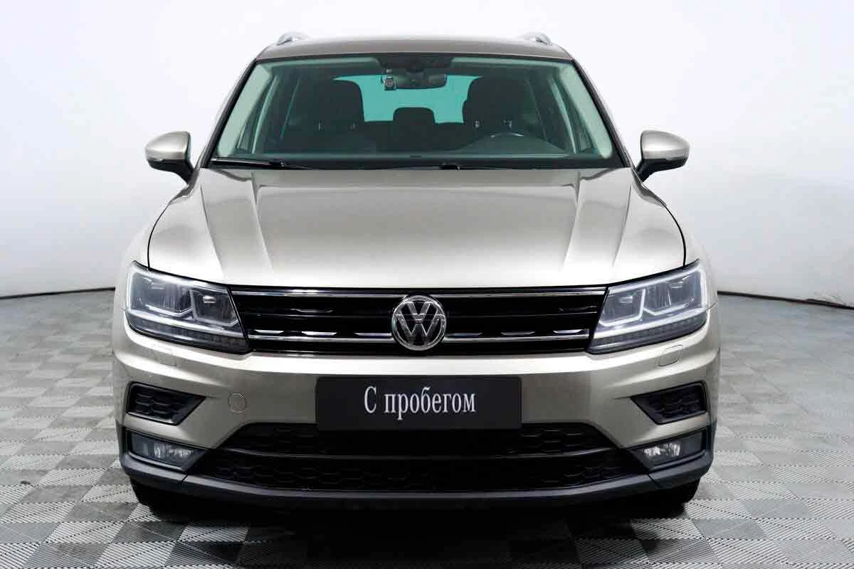 VOLKSWAGEN TIGUAN, Бежевый, 2017, Робот, 150 л.с., цена от 1 408 000 руб.