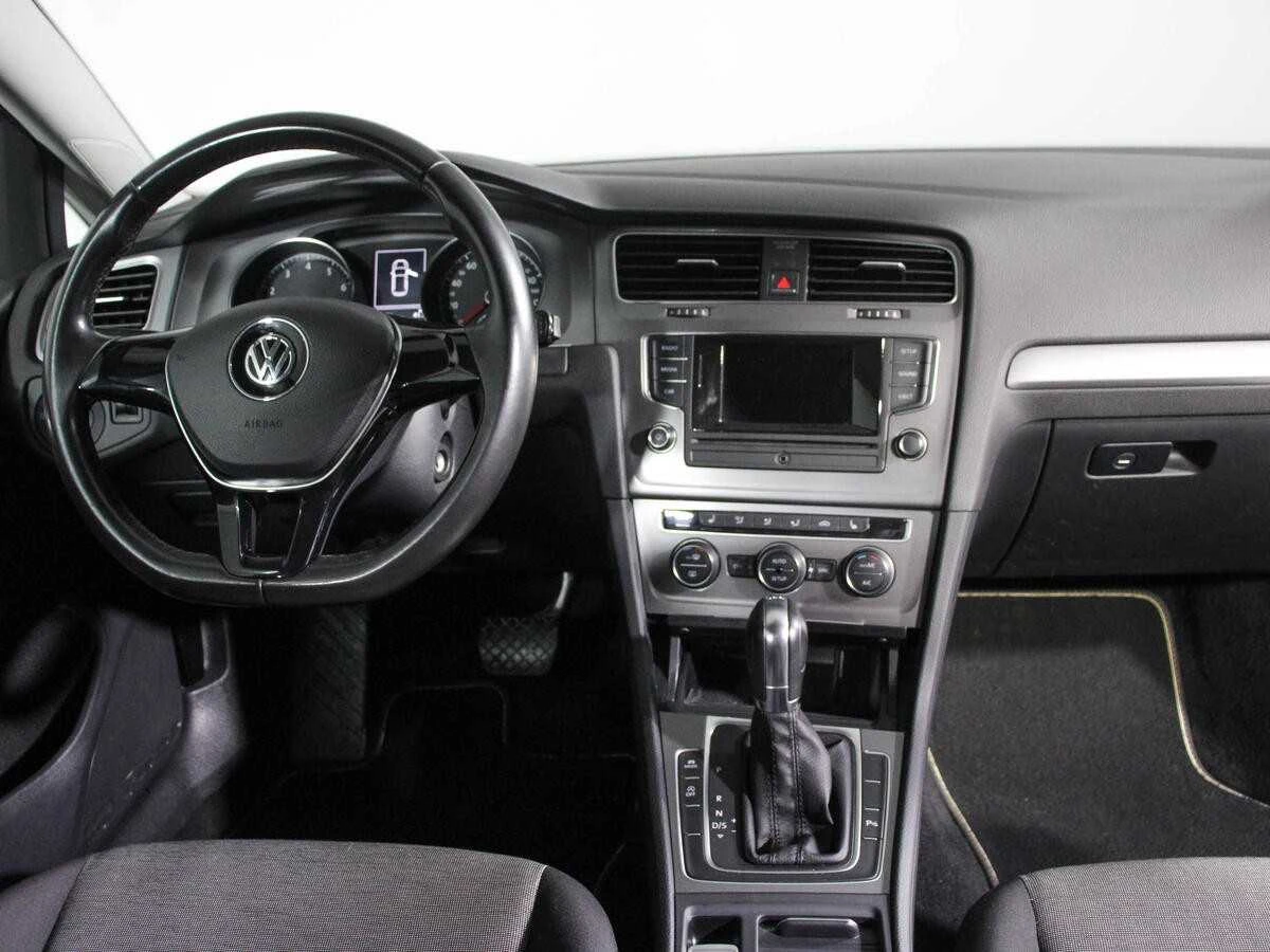 VOLKSWAGEN GOLF, Белый, 2013, Робот, 122 л.с., цена от 664 000 руб.