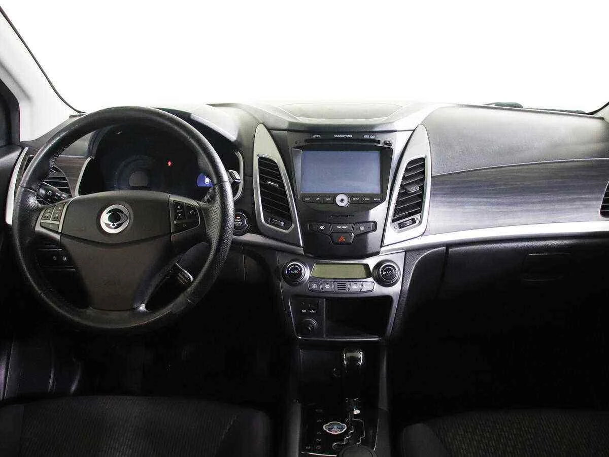 SsangYong Actyon, Серебряный, 2014, Автоматическая, 149 л.с., цена от 585 000 руб.