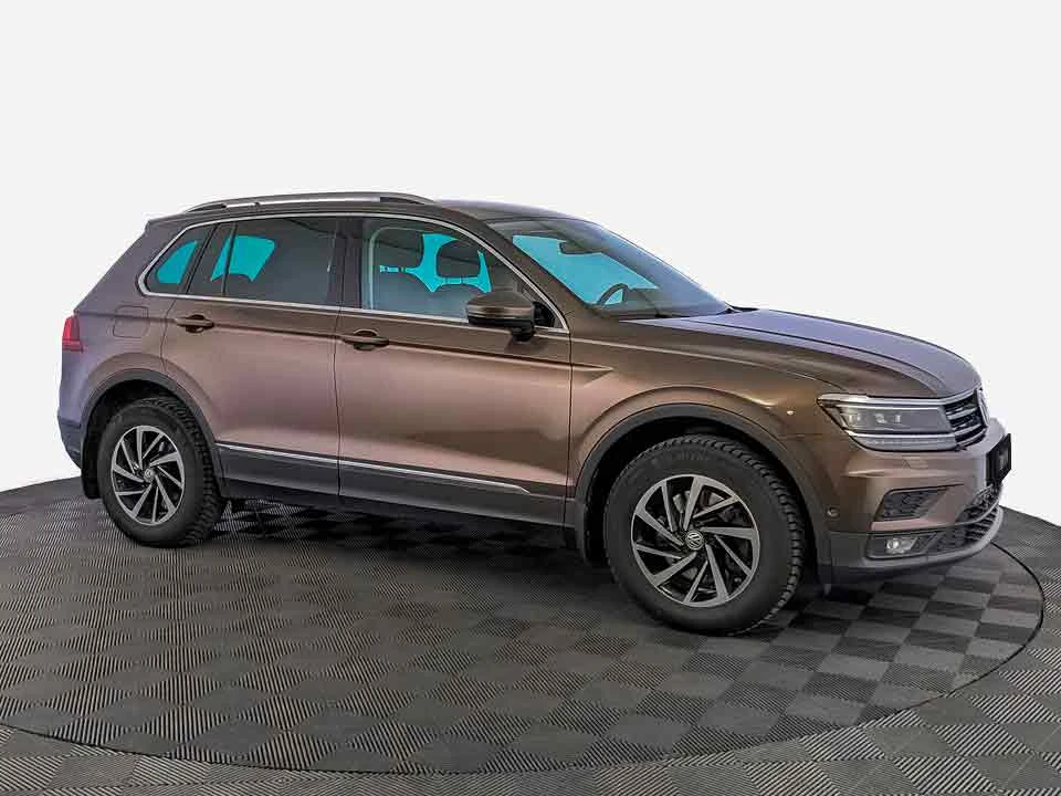 VOLKSWAGEN TIGUAN, Коричневый, 2019, Робот, 180 л.с., цена от 1 913 600 руб.