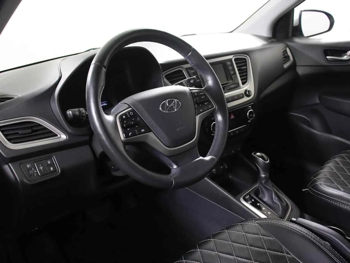 Hyundai Solaris, Серебряный, 2019, Автоматическая, 123 л.с., цена от 729 000 руб.