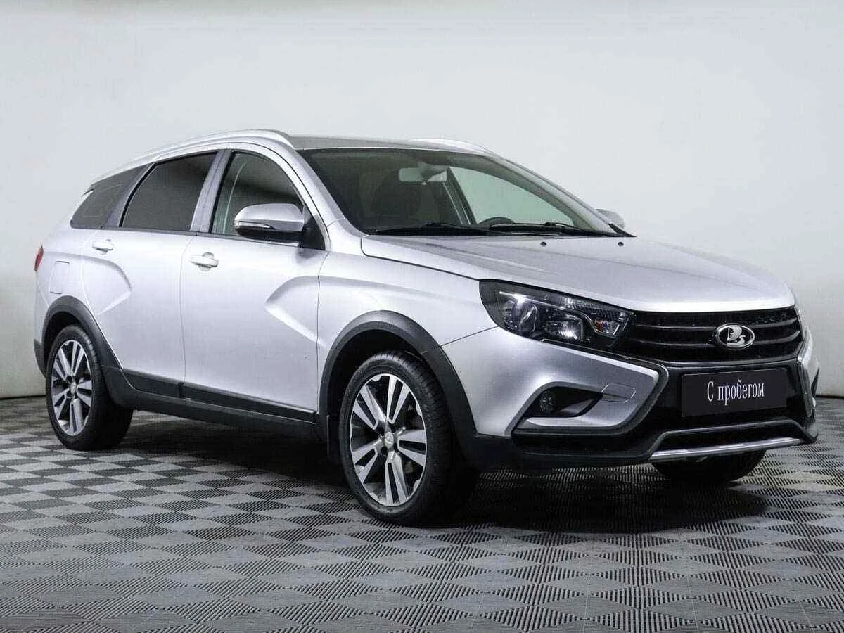 LADA Vesta SW Cross, Серебряный, 2019, Робот, 122 л.с., цена от 610 000 руб.
