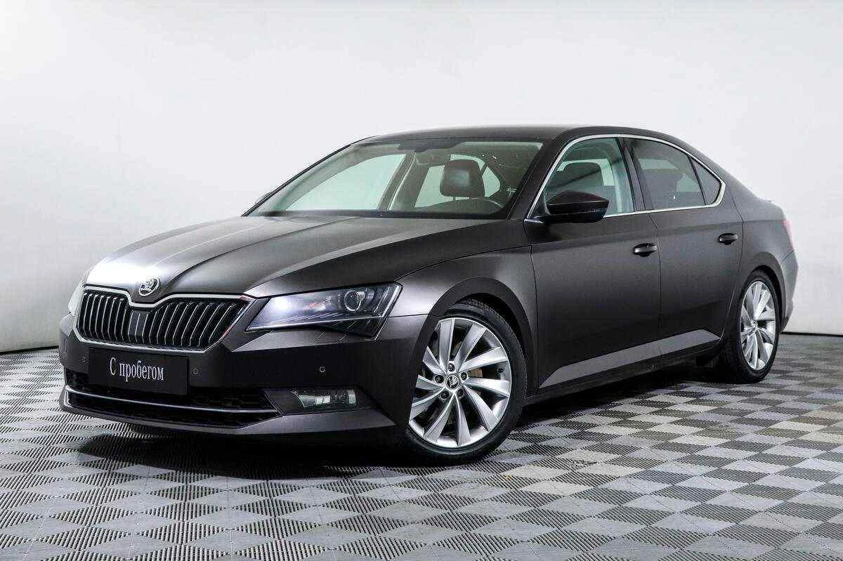Skoda Superb, Коричневый, 2017, Робот, 280 л.с., цена от 1 365 000 руб.