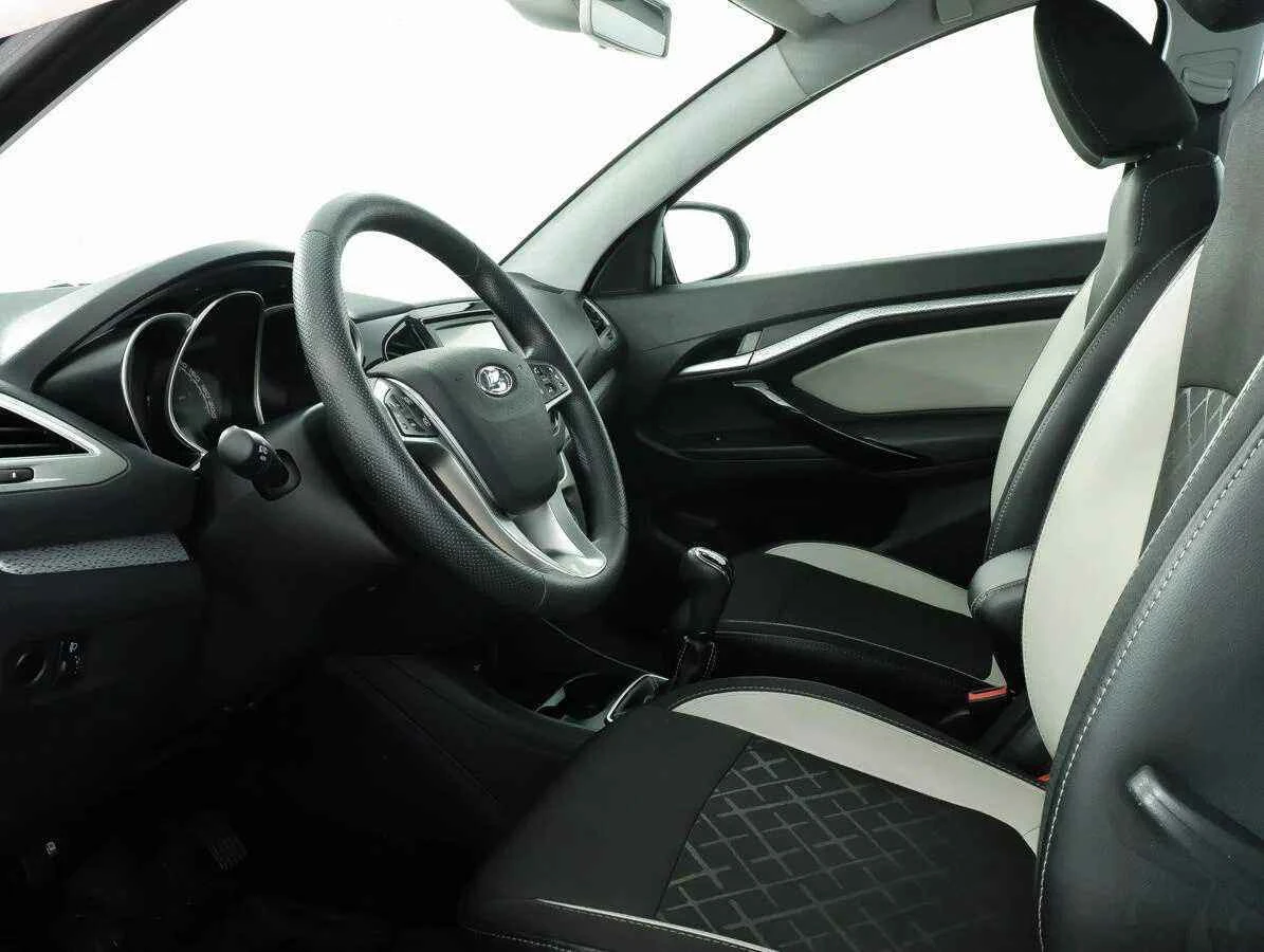 LADA Vesta SW Cross, Синий, 2018, Робот, 122 л.с., цена от 632 000 руб.